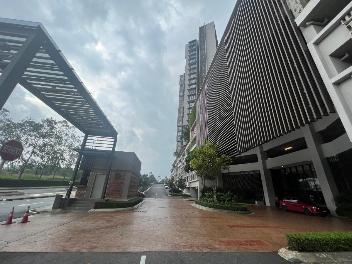 Mucihome Clio 3R2B, Putrajaya Condo Near To Ioi City Mall, Alamanda, Hospital Serdang, Wetland Studio Kru Dll- Non Smoking Home For Malaysian Only Extérieur photo